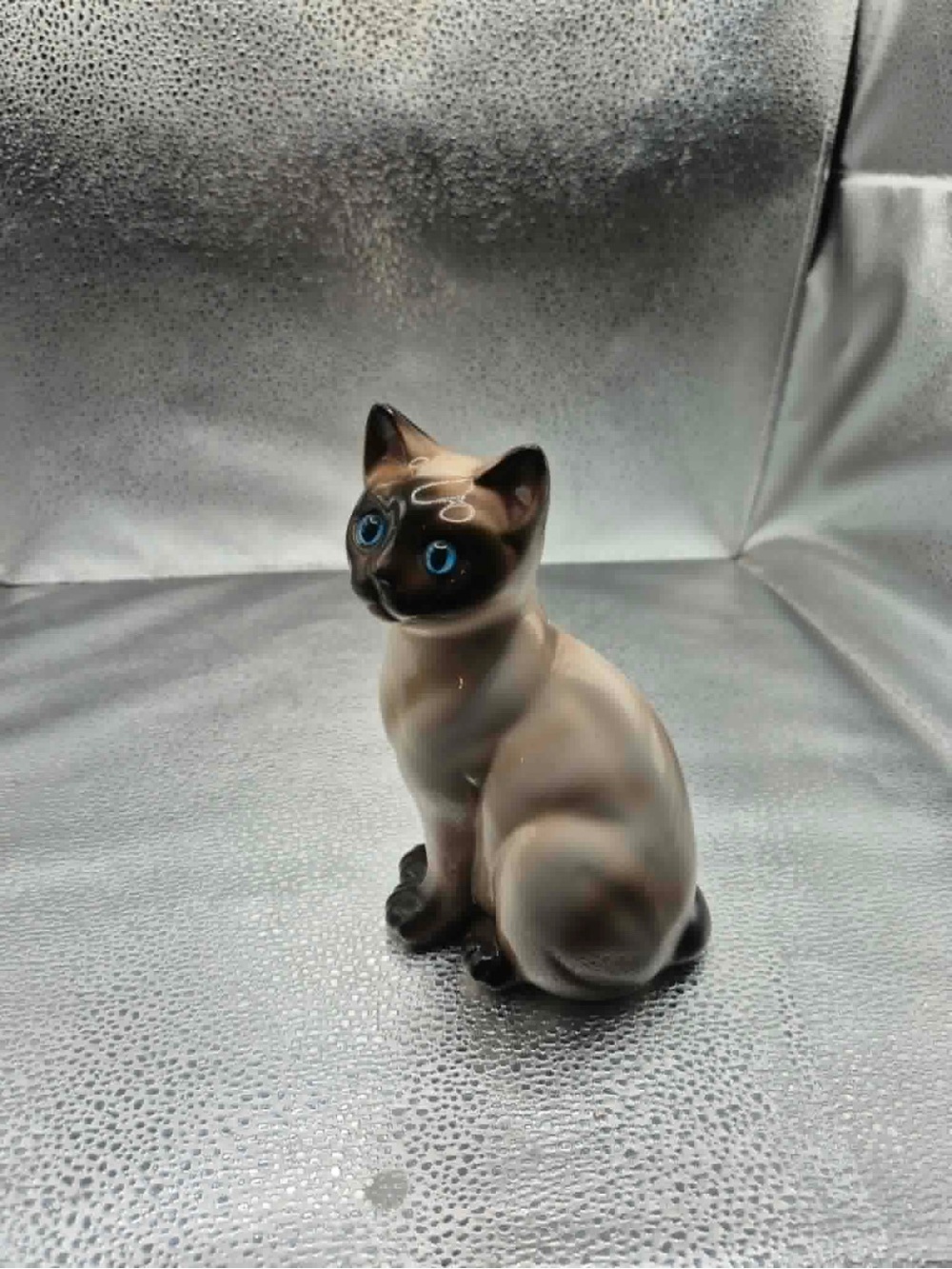 Cute Siamese Cat Statue Figurine Big Blue Glass Eyes - Vintage Josef Originals - Picture 11 of 11
